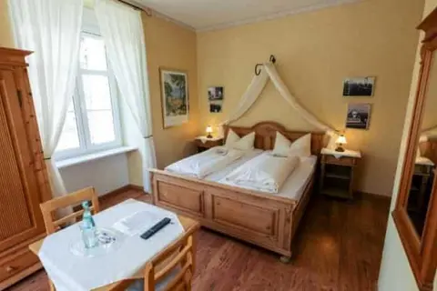 Hotel Alte Bürgermeisterei in Ediger-Eller — foto 2