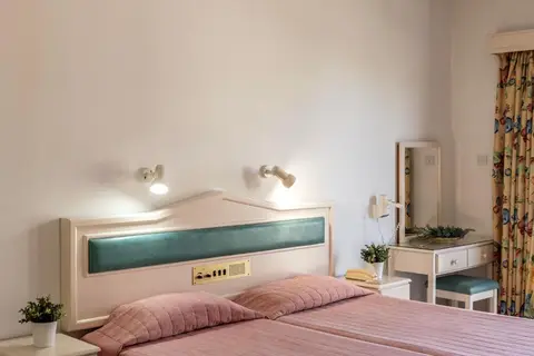 Seagull Hotel Apartments in Παραλίμνι — foto 14