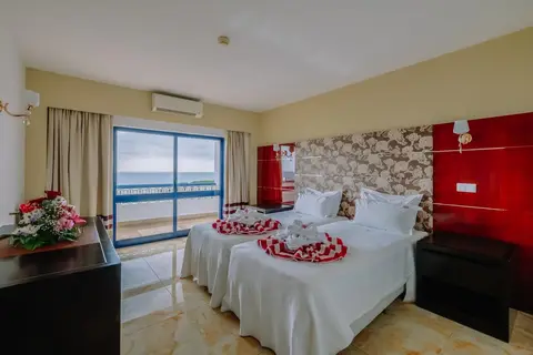 Grand Muthu Oura View Beach Club in Albufeira — foto 28