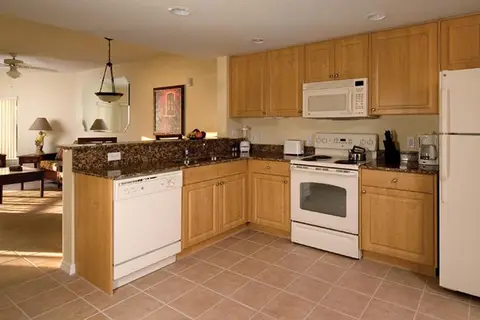 Sunset Vistas Beachfront Suites in Treasure Island — foto 5