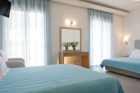 Grand TheoNi Hotel Suites & Spa in Municipal Unit of Apollonioi — foto 12
