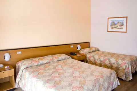 Hotel Aries in Lesa — foto 2