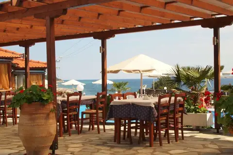 Akti Ouranoupolis in Ouranoupoli, foto 9
