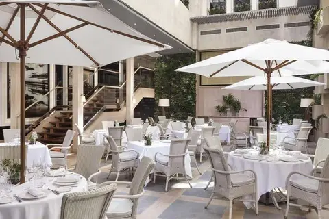 Melia Castilla in Madrid — foto 6