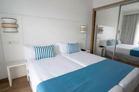 BLUESEA Playa Azul in Alaior — foto 15
