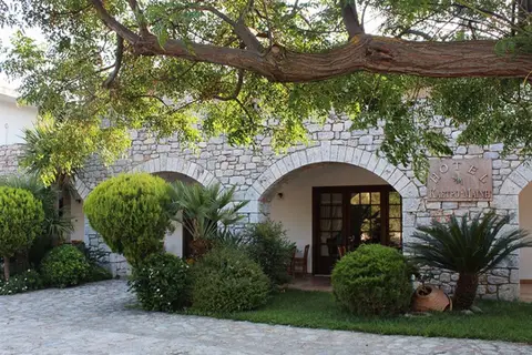 Kastro Maini in Δημοτική Ενότητα Οιτύλου — foto 2