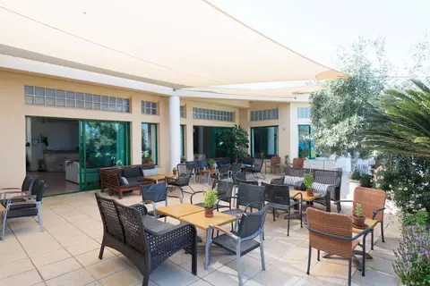 Natura Beach Hotel & Villas in Πόλις Χρυσοχούς — foto 13