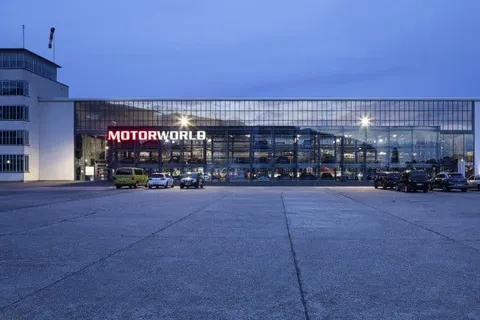 V8 Hotel Köln @Motorworld foto 1