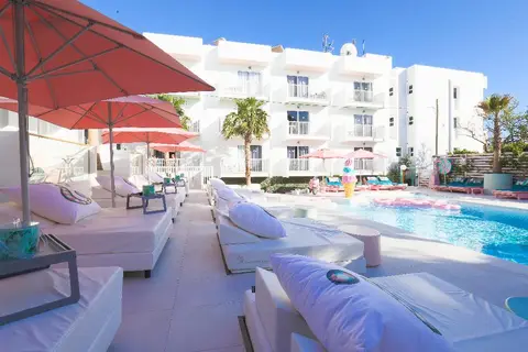 Wi-Ki-Woo Boutique Aparthotel in Sant Antoni de Portmany — foto 18