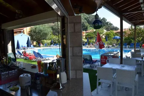 Appartementen Irene in Agios Gordios — foto 9