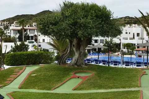 Carema Club Resort in es Mercadal — foto 19