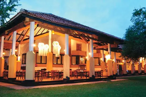 Amaya Lake in Kumbuk-kandanwela — foto 13