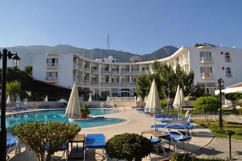 Hotel Sempati in Lapta — foto 30