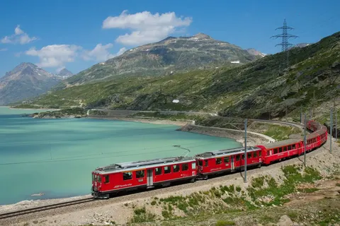 16-daagse rondreis per trein Glacier Express, Milaan en München in stijl foto 16