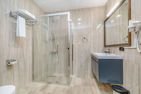 Best Western Tbilisi City Center in Tbilisi — foto 11