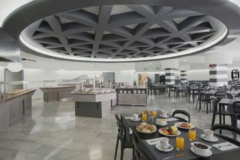 El Puerto in Fuengirola — foto 12