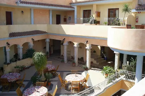 Bonsai Hotel in Santu Diadòru/San Teodoro — foto 25
