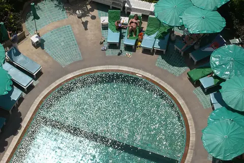 Hotel Long Beach Cha Am Resort in เทศบาลเมืองชะอำ