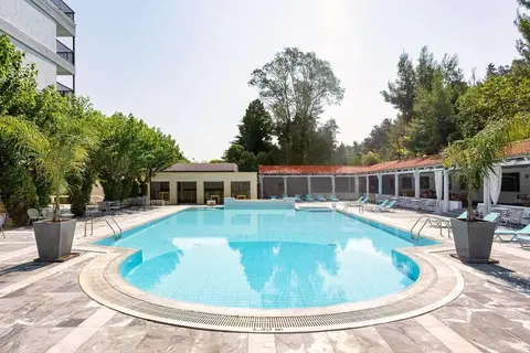 Sun Beach Hotel in Αγία Τριάδα — foto 2