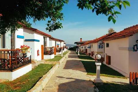 Maya Bistro Hotel Beach in Seferihisar — foto 11