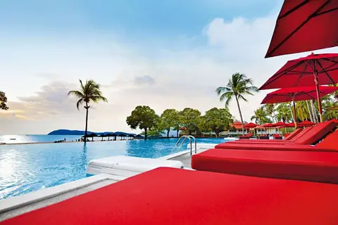 Holiday Villa Beach Resort & Spa in Pantai Tengah — foto 19