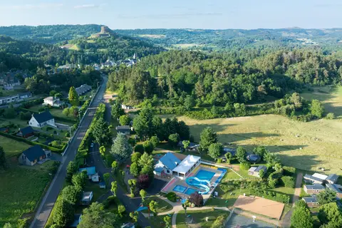 Camping Paradis L Europe in Murol — foto 22