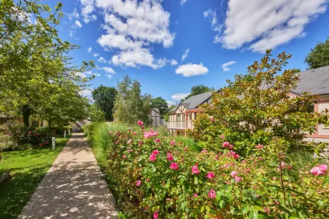 Village Normandy Garden in Danestal — foto 3