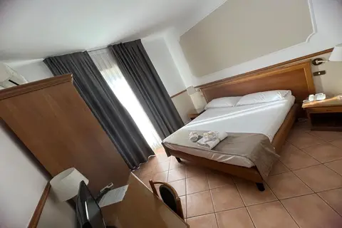 Hotel Leopardi in Napels, foto 12