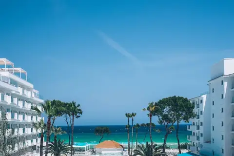 Iberostar Waves Alcudia Park in Playa de Muro — foto 12