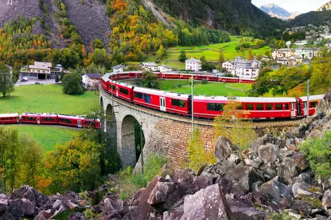 Glacier- en Bernina Express in Zwitserse treinen — foto 33