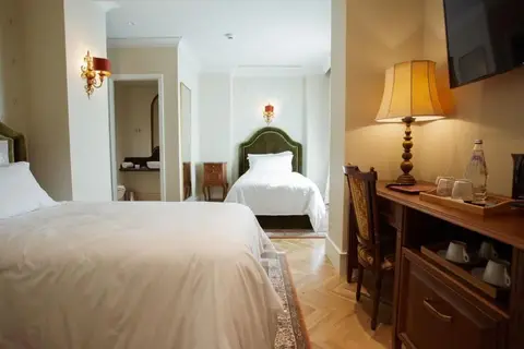 E'bel Boutique Hotel in Tirana — foto 27