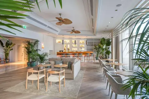 Sesimbra Oceanfront Hotel in Sesimbra — foto 18
