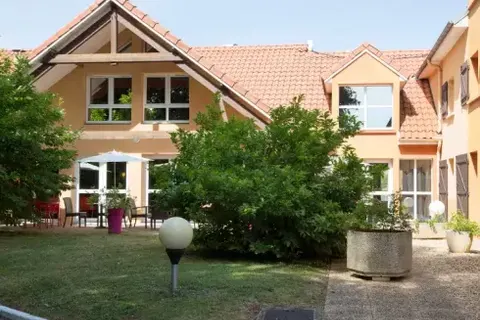 Busreis Lourdes & Nevers foto 1
