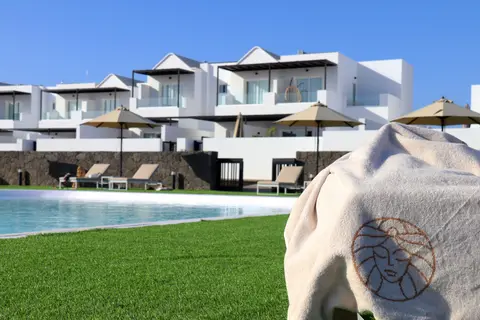 Serena del Mar by Livvo in Yaiza — foto 8