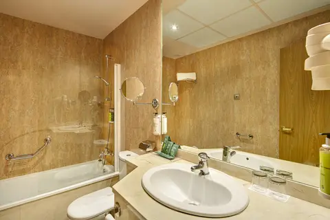 Sercotel Alcalá 611 in Madrid — foto 16