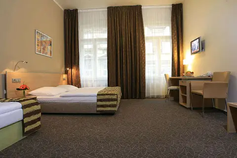 Hotel Pav in Praag — foto 25