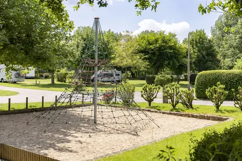 Camping Le Capeyrou in Beynac-et-Cazenac — foto 24