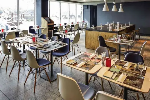 Ibis Styles London Heathrow in Londen — foto 8