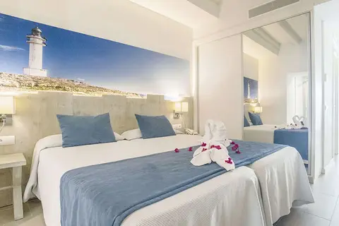 Hotel Voramar Es Pujols in Formentera — foto 4