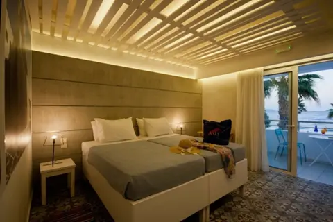 Irina Beach Hotel in Τιγκάκι — foto 22