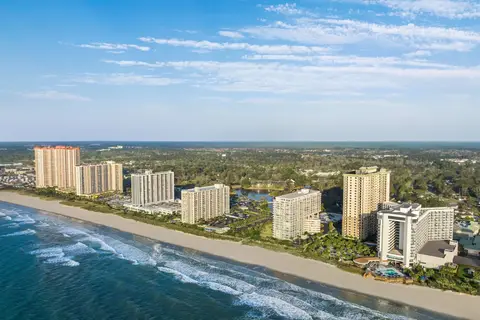 SpringHill Suites Myrtle Beach Oceanfront in Myrtle Beach — foto 17