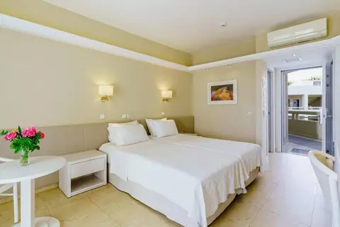 Pearl Beach Hotel in Rethimnon — foto 19