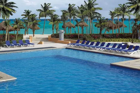 Viva Wyndham Azteca in Playa del Carmen — foto 16