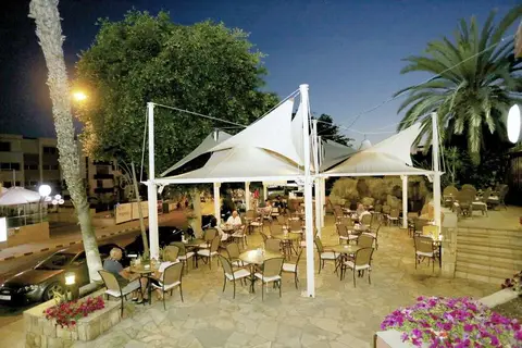 Dionysos Central Hotel in Paphos — foto 7