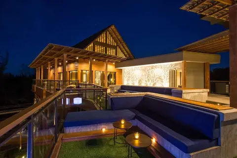 Mai Holiday by Mai Khao Lak in คึกคัก — foto 28