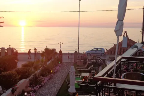 Niki Studios Seafront foto 1