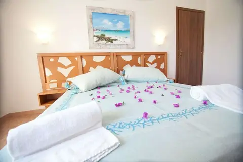 Club Esse Gallura Beach Village in Aglientu — foto 17