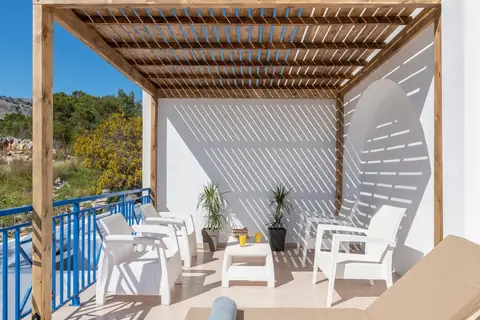 Eagles Nest Hotel in Πεύκοι