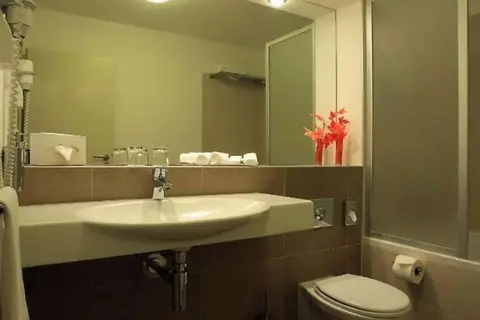 Hotel Pav in Praag — foto 21