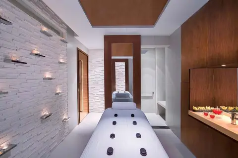Pullman Dubai Creek City Centre Residences in Dubai — foto 17